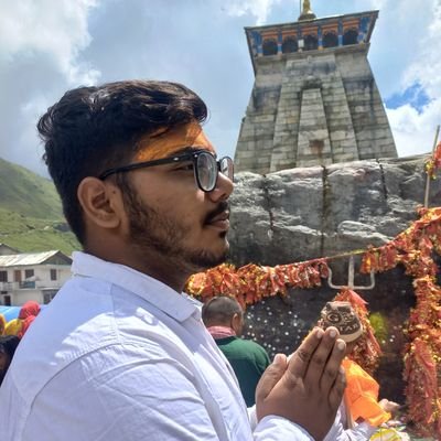 RajUpad85841076's profile picture. Those who do not learn from history become history themselves. 
#indian 🚩
#proudhindu🚩
#Jayshreeram🚩