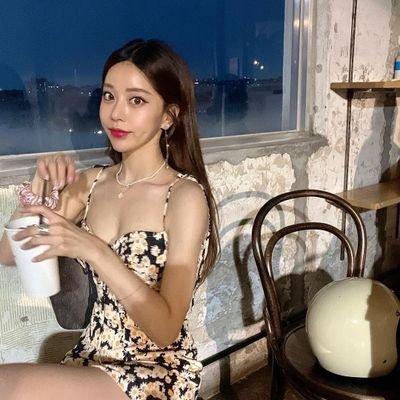 Dinnertime01's profile picture. 너부터 소개 해줘 ^^