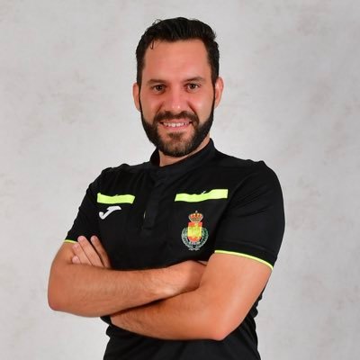 🇪🇺 Referee @ehf_activities 🇪🇸 Árbitro en @asobal & @rfebalonmano 👨🏽‍💻 Working at @fbmcv | 🏡@comunitatesport (ESP)