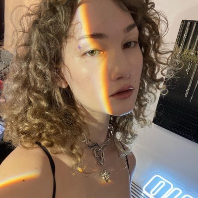 AislinFreyaPax's profile picture. neutral human