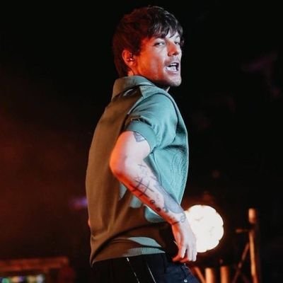 VI A LOUIS♡