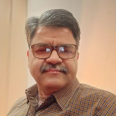 सर्व वेदान्त सिद्धांत        गोचरं तमगोचरम्।

                                 शौनकं अभयानन्दं, सद्गुरुं प्रणतोऽस्म्यहम्।।