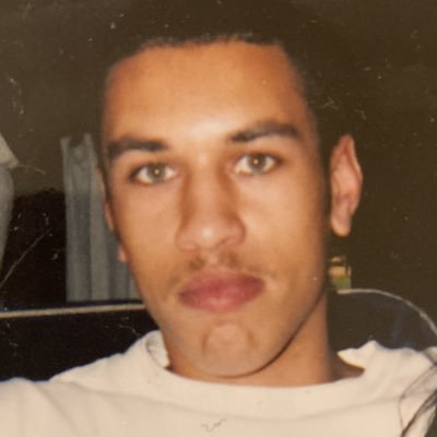 Just a broke deadbeat alcoholic nigga who knocked up a 0/10 junkie prostitute 🤷♂️🖕