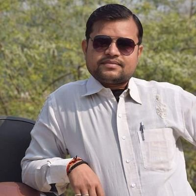 Shyamji52474261's profile picture. मतलब के सब संगी साथी मतलब की है दुनिया