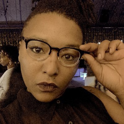 BY DAY: Communications strategist/writer | BY NIGHT: Audiophile. Factotum. Ruminator. | ALWAYS: Feminist. Introvert. Amai #NzaliJuliet. She/Her.