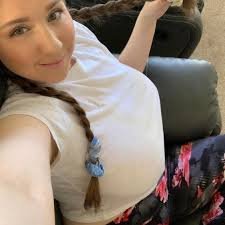 My name is Susan Gaye and I live in Tullahoma TN and I am 35 years of age and I am single and no kids yet.