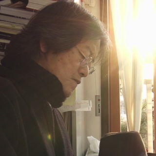 Narrative_BD's profile picture. 영화감독 정재은의 
건축다큐멘터리영화 
'말하는 건축가'
3월8일 개봉
사랑을 말하는
사회를 말하는 
시간을 말하는 
건축가 정기용