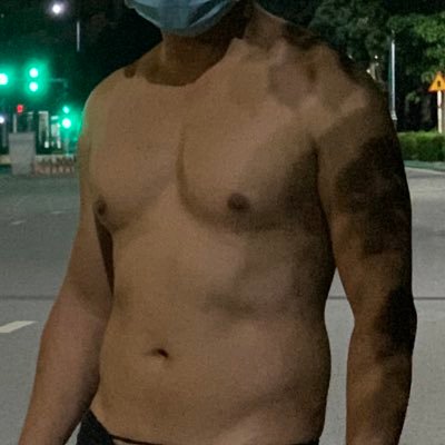 1:1. No group. Muscular and slim-fit are welcomed. Popperbator