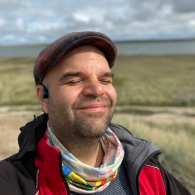 Mag Menschen | Kocht Ideen auf https://t.co/TIs5YrngaJ | 1/3 von @das_ach | 100 % Mensch | er/he | @derphilipp@chaos.social
