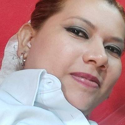 chavelareygr's profile picture. El reto es marcar en la historia... para cuando ya no estes se sienta tu ausencia