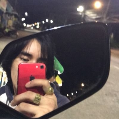 aDMeGqWiRraEOEp's profile picture. 