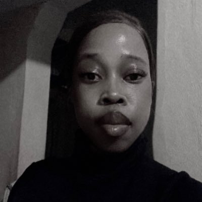 Zama_Nandisa's profile picture. Lowkey snob .Food & Wine lover ❤| I'M HERE FOR A GOOD TIME