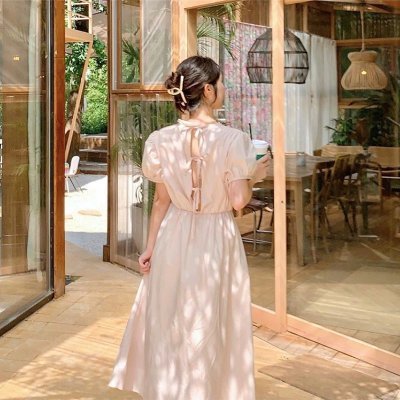 未経験でも取り組める頑張らない副業を紹介しています✨スマホがあればどこでもお仕事可能♡自分のペースで時間があるときにやれます✨私自身3ヵ月で月収100万円達成しました♪本気で副業に興味がある方を全力でサポートしてます🔥無言フォロー大歓迎です💛