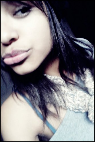 Bom sou meeio Antisociaaal .. 
Odeeio pessoas que Paga Simpatiaa pro meeu Lado 
kkk 
 Soou meio lokaa adoroo saair praa beber com meeu Amigoo..