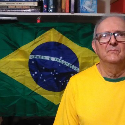 Católico 🙏 Patriota 🇧🇷 Brasil acima de tudo Deus acima de todos. #Bolsonaro22