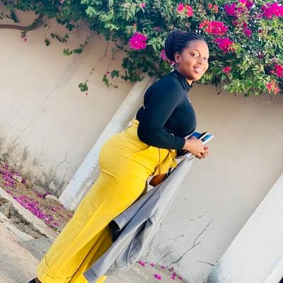 A lover of children💝👫
Extensionist🌽🐷👩🌾
God's favorite🤗
Black, Bold and Beautiful ☺️