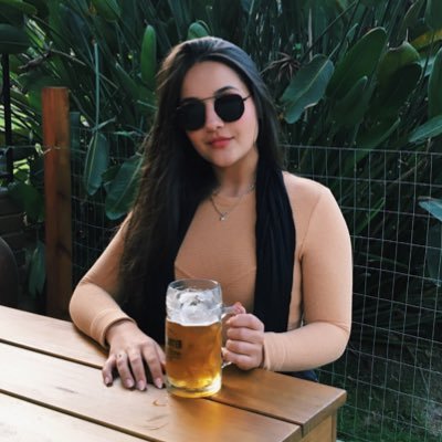 demeloanajulia's profile picture. 