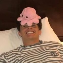 Sou eu Lolo perdi a @URREAMYBF