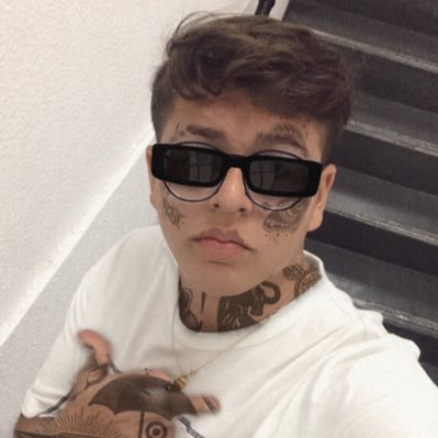 caastrinhu's profile picture. nois faz a moda