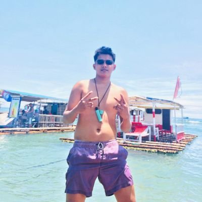 jr_reycard's profile picture. Drah Eltsuh 😎