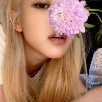v₁₂₇💕 | 🇬🇷 (@sendmemarklee) 's Twitter Profile