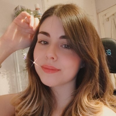 NikkiCis's profile picture. My coneko @Bxrdxrlxne 💜