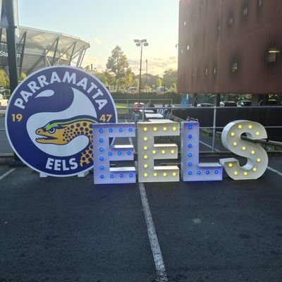 Parramatta and Eel For Life member who lives in Wollongong, Hawthorn fan in the afl, cricket, tennis, love my music particularly Jimmy Barnes and Cold Chisel