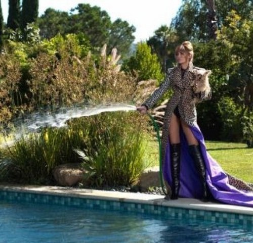 MileyCyrus_JH's profile picture. I want to be a singer! When I become a singer, I'll go to USA and meet Miley! I always wish that It will become true. And I know that It will become true.