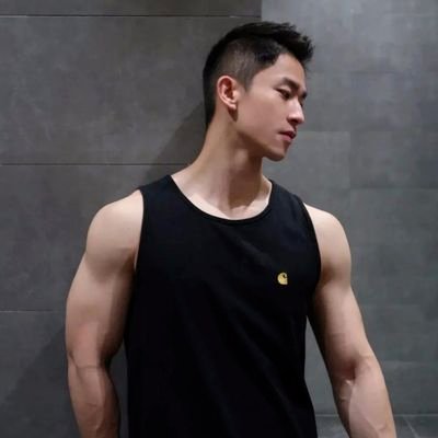 asdb1423's profile picture. 喜欢被踢裆踩了，虐🥚🥚新手欢迎各路大神q3071666542