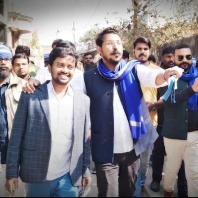 Ambedkarit's । Social Activists 
प्रदेश महासचिव भीम आर्मी उत्तर प्रदेश।
 पूर्वांचल प्रभारी, भीम आर्मी उत्तर प्रदेश ।पूर्व प्रमुख महासचिव, भीम आर्मी उत्तर प्रदेश