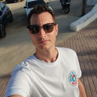 Licenciado en Economía y Administración y Dirección de Empresas. MDPO (UNAV)