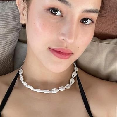 emilyyyy001's profile picture. not your ordinary babe