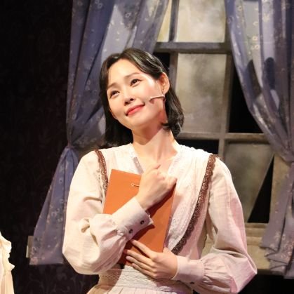 🌹 허혜진                                                                                   🌹 질척이고싶은데 맘같이 안돼요