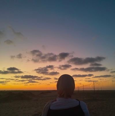 ‏‏✨✨✨✨✨

و لربما انعطف دربك لتسلك درباً اجمل فلا تيأس ⁦❤️⁩⁦❤️⁩