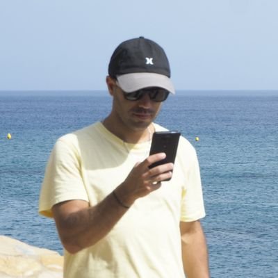 santimartelli's profile picture. 