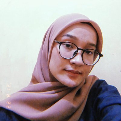 dewifeira's profile picture. 