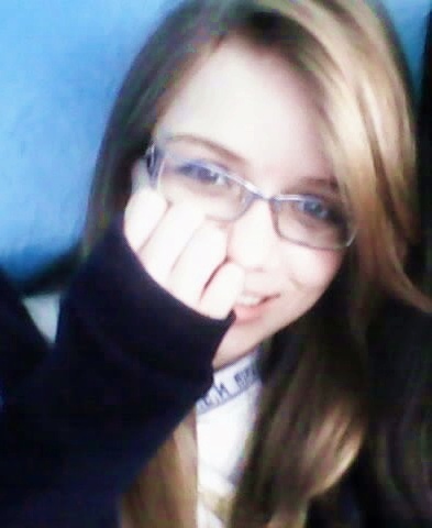 ligiaborgesv_'s profile picture. E a cada vez que eu respirava meu coração doia, não porque você o tinha quebrado.. mais porque de tanto te ver sofrer, eu começei a sofrer junto.