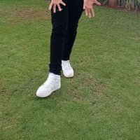 offline (@k_muthunga) 's Twitter Profile