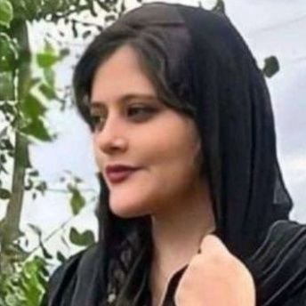 جان انسان حرم خداوند است.
می خواهند نور خداوند را با دهان هایشان خاموش کنند در حالی که خداوند کامل کننده نور خود است.