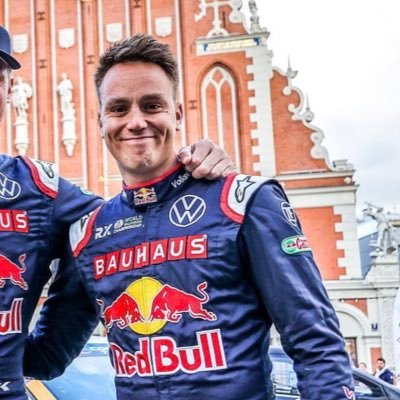 Professional rally driver from Norway. Competing in @FIAWorldRX with VW Dealer Team Bauhaus🤙🏼 @EVENmanagement driver.