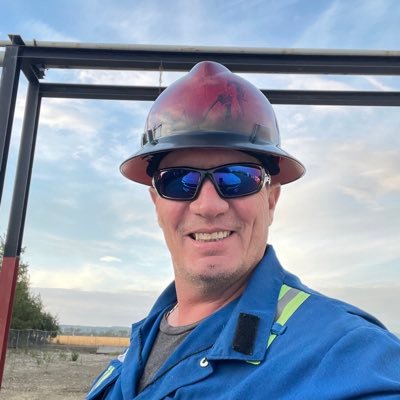 (Fuck You/FuckOff) Oilfield Worker .Dedicated Dad. Part of the fringe minority .Wake up .No Woke people look at the big picture . FUCK TRUDEAU 🖕🏻