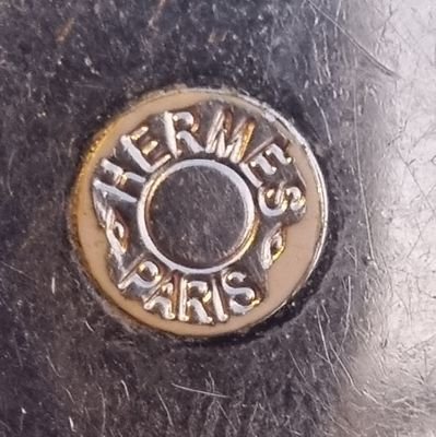 voiceofsilence5's profile picture. نحن نرى الاشياء وكانها في حلمنا نصنعها