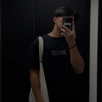 21 l Twitch Affiliate l Radiant Content Creator for @PulsarFuture l buisness inquiries: moiijeufps@gmail.com