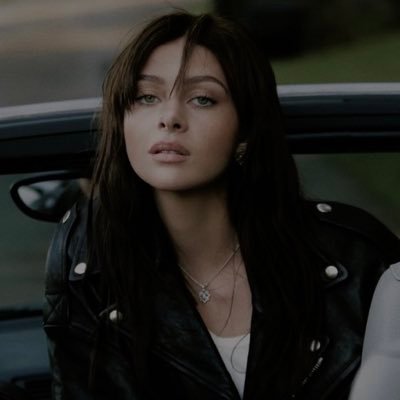 ⠀ ⠀ ⠀ 𝐜𝐨𝐥𝐝 𝐚𝐬 𝐢𝐜𝐞 𝐛𝐮𝐭 𝐢𝐧 𝐭𝐡𝐞 𝐫𝐢𝐠𝐡𝐭 𝐡𝐚𝐧𝐝𝐬 𝐬𝐡𝐞 𝐦𝐞𝐥𝐭𝐬