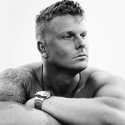 jimjensen88's profile picture. Singer and songwriter from Denmark 🇩🇰 Who lives in Australia 🇦🇺 Go check out my new single “Longing”🎵