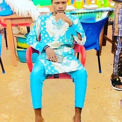 Né au Bénin, Commune de ouassa-pehunco. Âgé de 26 entrepreneur. Étude secondaire en classe de 3èm orphelin de père. L'islam est ma religion. Ethnis peulh