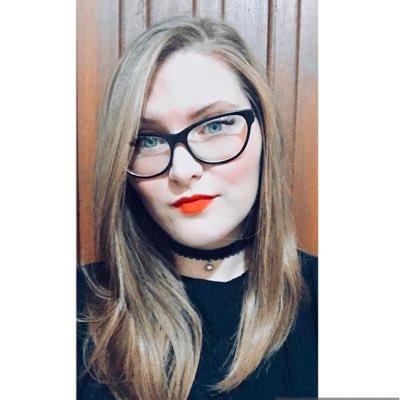 carolziiitxa's profile picture. 