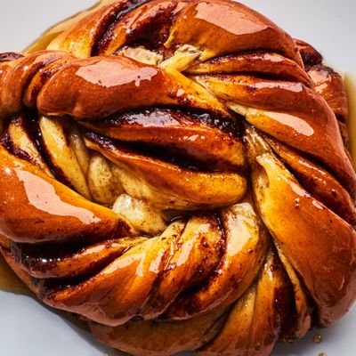 TheTwistedBun's profile picture. 