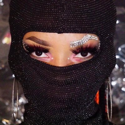 I’m 24. $ZiyahLani ig: Officiallyziyah https://t.co/6oKIJk7C3Q Nothing is free.