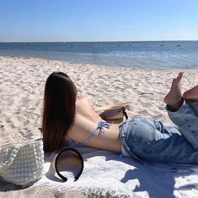 RslVZkhGtBgJyU3's profile picture. 暫時想不到